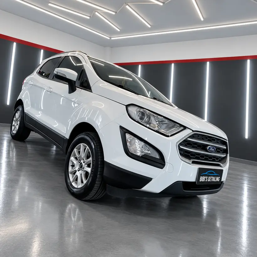 Ford EcoSport blanca de frente